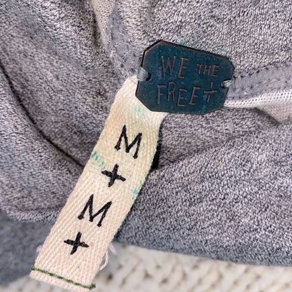 We the Free grey top size medium - Picture 5 of 7